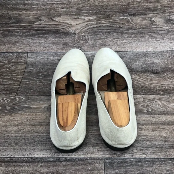 Giorgio Armani Cream Leather Almond Toe Slip On Loafers Men's 44/ US 10.5 - Picture 4 of 15